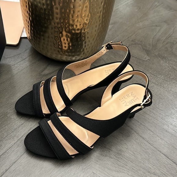 NATURALIZER Taimi Dress Sandals - Picture 6 of 9